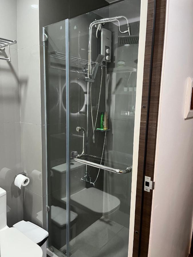 Homey 1 Bedroom Unit At Air Residences Макати Экстерьер фото